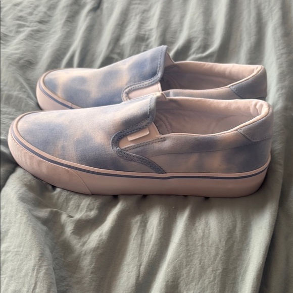 Lugz Kids Blue Slip-On Shoes - Picture 2 of 4